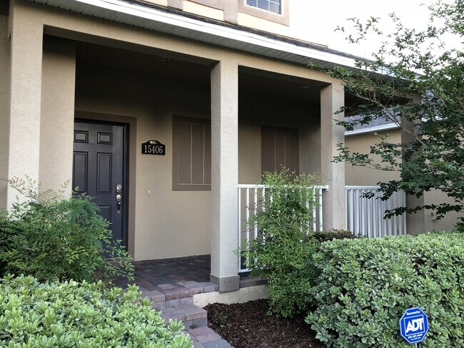 Foto del edificio - Beautiful Renovated 3/2.5 Located In Independence