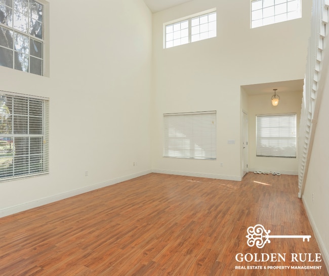 Building Photo - 1885 SW 65th Dr