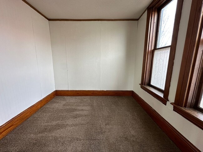 Building Photo - Large Apartment- HOMER,MI