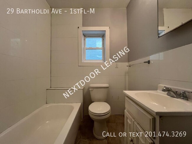 Building Photo - 29 Bartholdi Ave