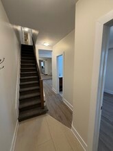 Building Photo - 466 Nelson St