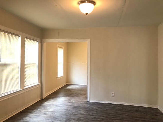 Building Photo - 6647 Avenue U