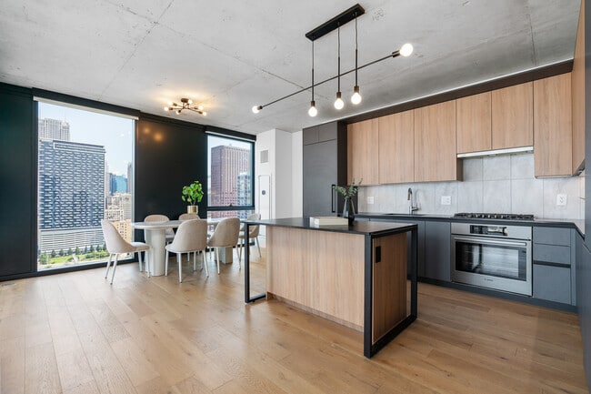 Building Photo - 234 W Polk St