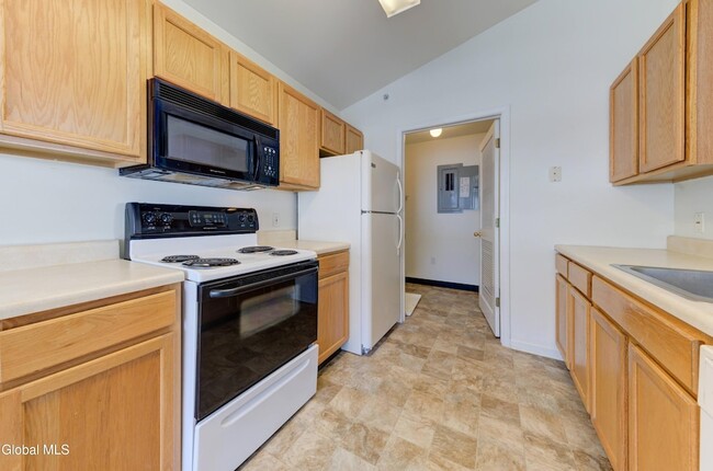 Building Photo - 304 Heritage Way