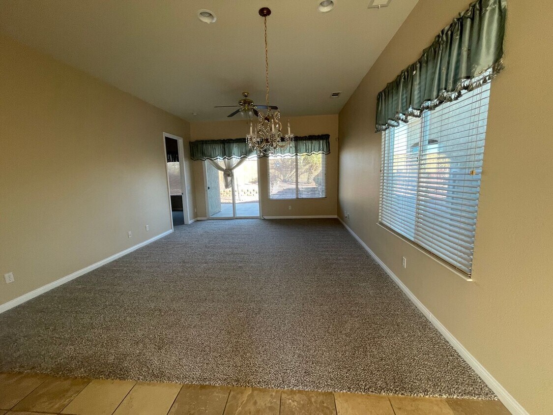10451 Silverwood Rd Houses in Apple Valley, CA Westside Rentals