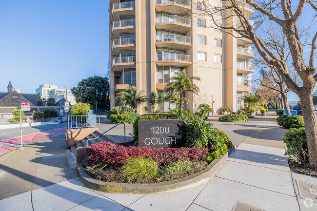 Foto del edificio - Cathedral Hill Tower