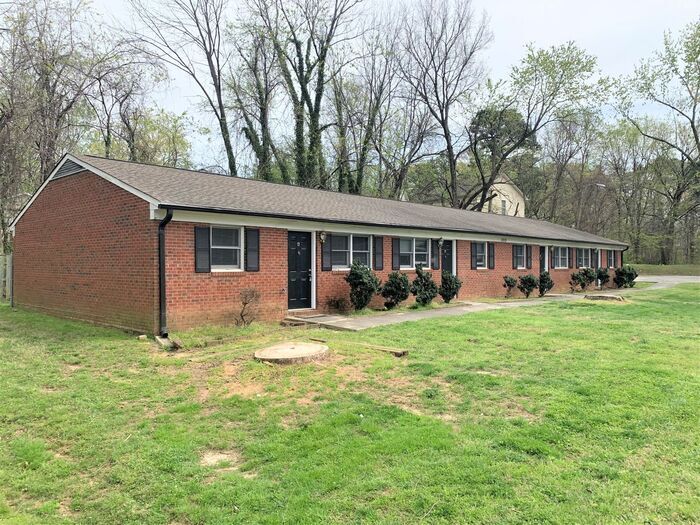 Primary Photo - 1015 Rucker St