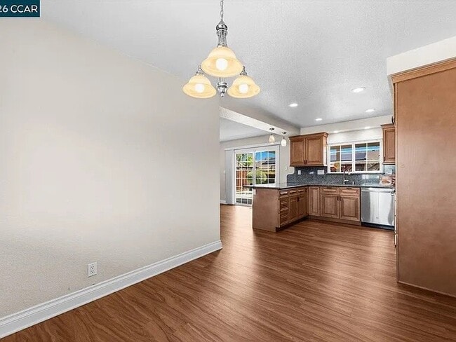 Building Photo - 4605 Wilson Ln