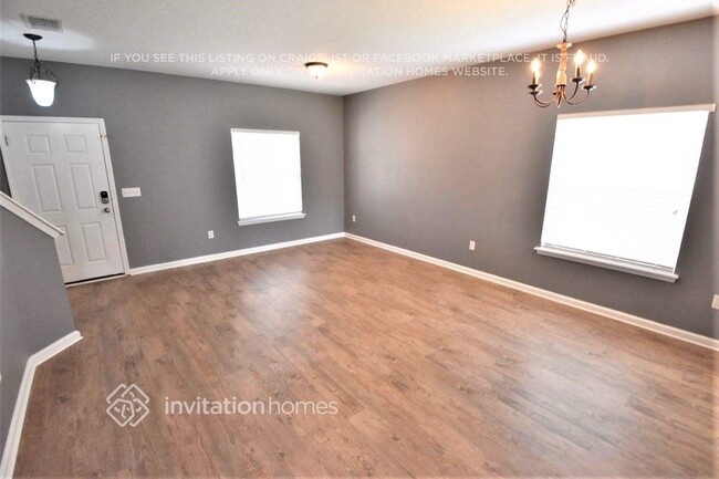 Foto del edificio - 2850 Woodstone Dr