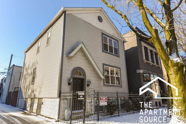 Building Photo - 1849 W Wabansia Ave