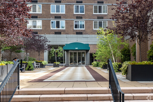 Main Enterance - Mill Rock Plaza