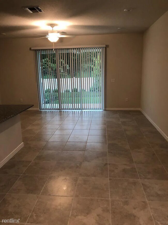 Foto del edificio - 3 br, 2.5 bath Townhome - 2886 Deer Pine T...