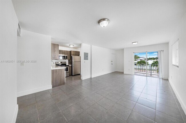 Foto del edificio - 740 81st St