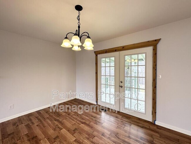 Foto del edificio - 14171 Wolf Dr