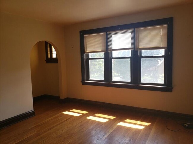 Foto del edificio - 3849 A Alberta St - 2F