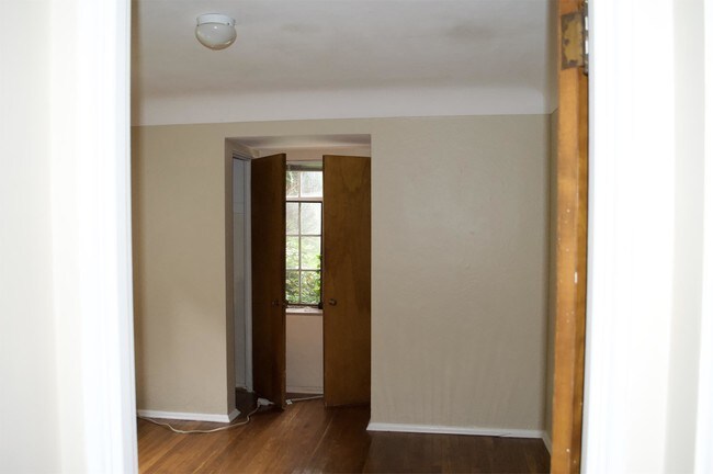 Foto del edificio - 2255 Sherwood Ave