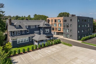 Building Photo - Whitney Modern