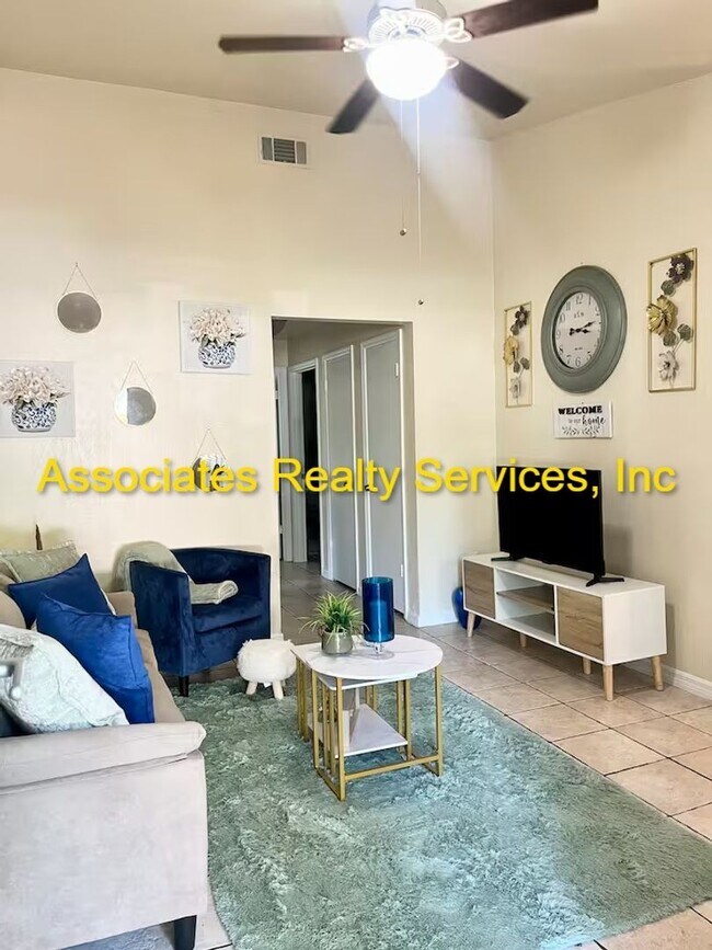 Foto del edificio - Beautifully furnished  2-Bedroom Duplex – ...
