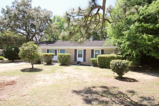 Building Photo - 4201 Wycliff Dr