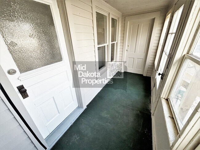 Foto del edificio - 735 S Wisconsin- 5 bedroom, 2 bathroom house