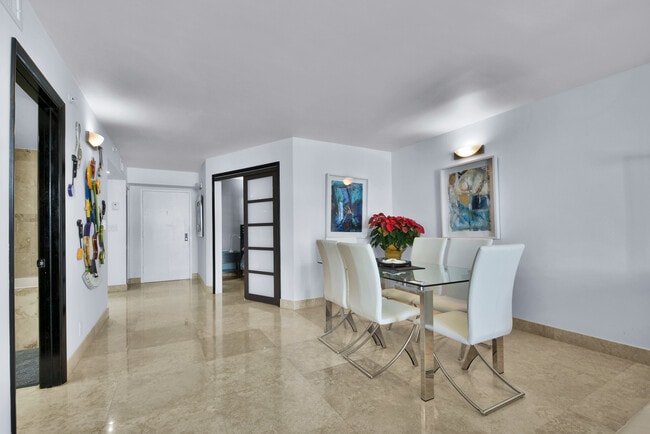 Building Photo - 2401 Collins Ave