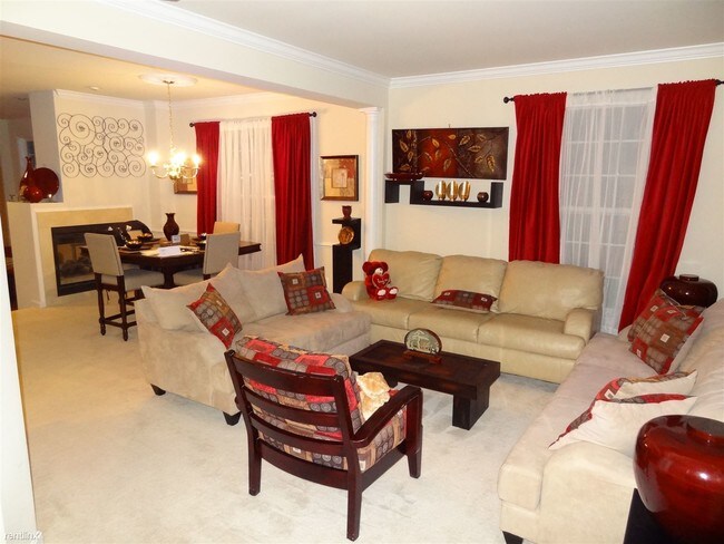 Building Photo - 2300 Battery Hill Cir