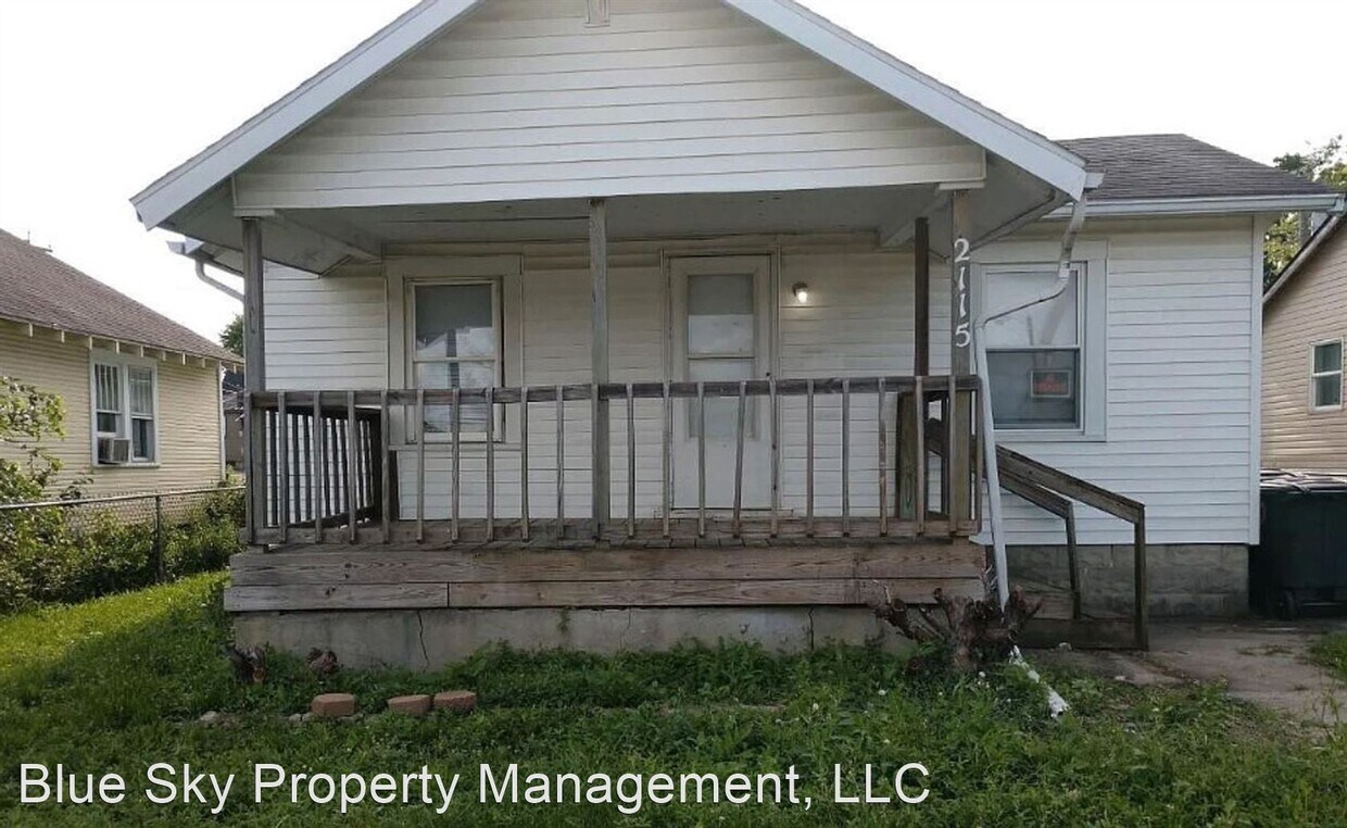 3 br, 1 bath House 2115 S Elm St House Rental in Muncie, IN