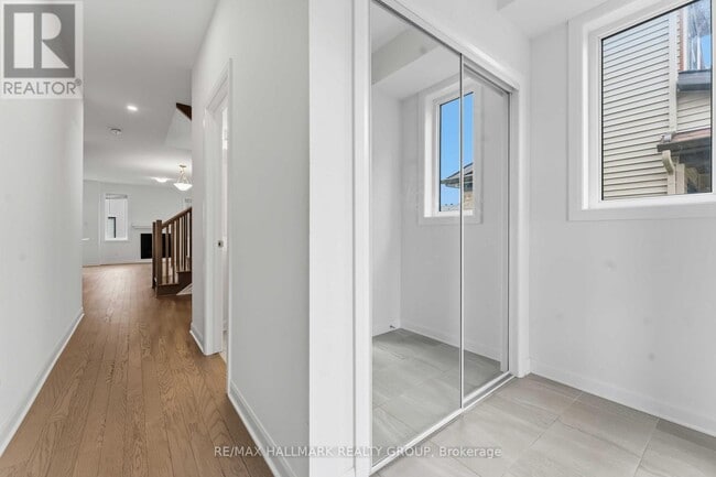 Building Photo - 423 Silicon Wy