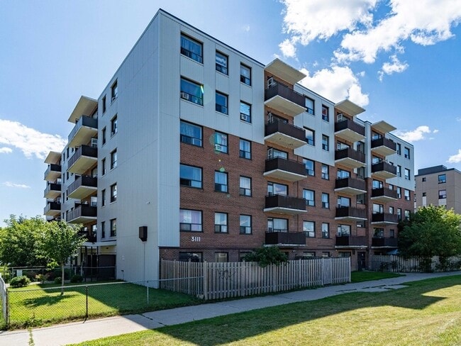 Building Photo - 3101 Eglinton Ave East