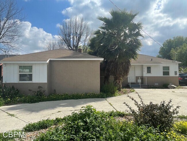Foto del edificio - 3 br, 1.5 bath House - 19120 Roscoe Blvd.
