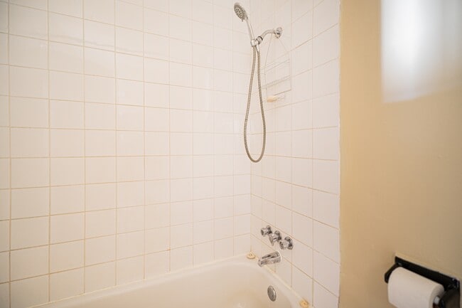 Photo du bâtiment - 411 Av. Copernic