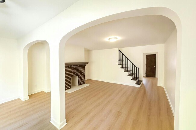 Foto del edificio - 5311 Wickliff St