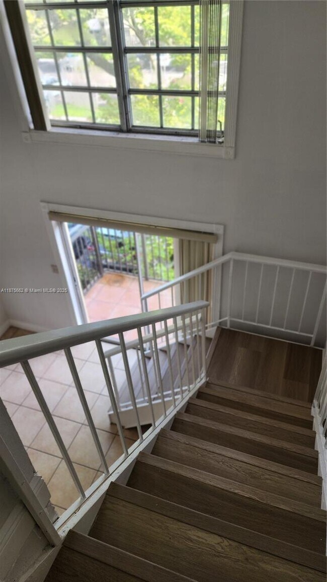 Building Photo - 8600 SW 109th Ave