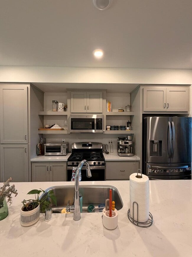 Foto del edificio - 1659 18th St