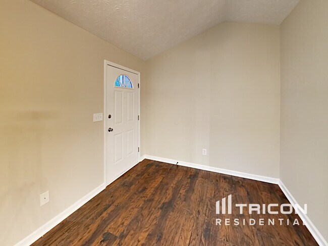 Foto del edificio - 278 Farm Brook Ln