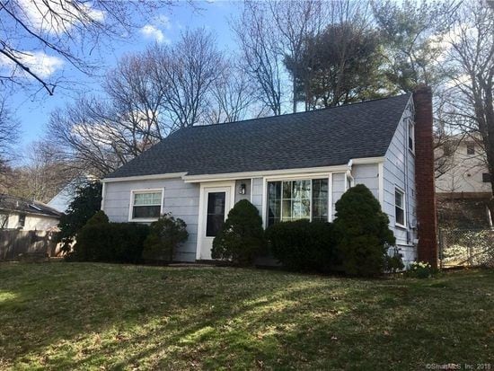 Primary Photo - 34 Hawthorne Rd