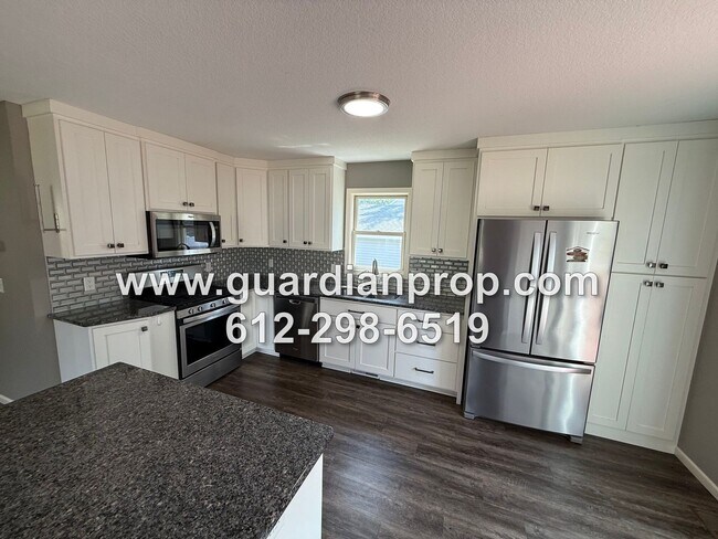 Foto del edificio - 350 93rd Ave NE