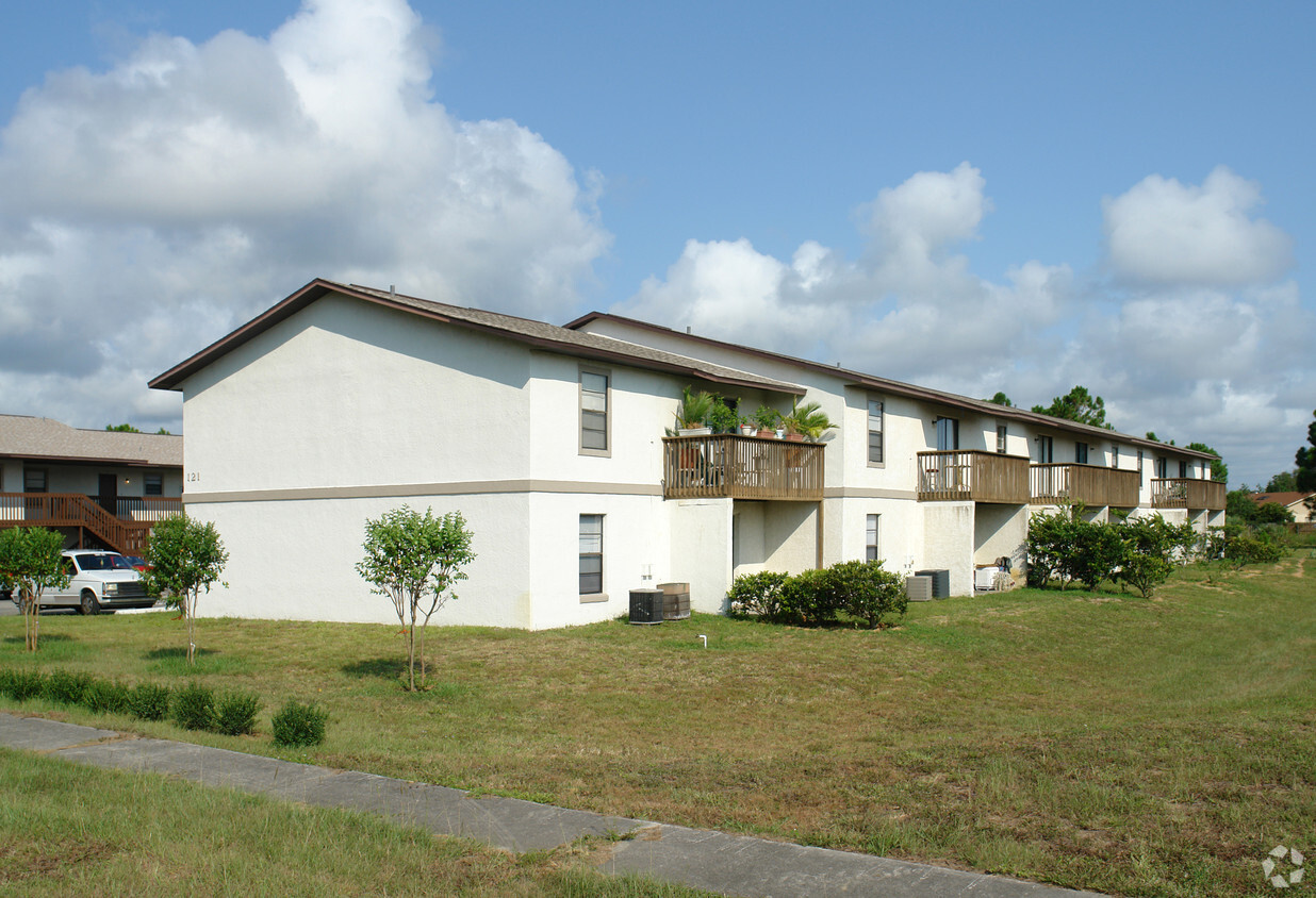 Foto del edificio - Edgewater Apartments