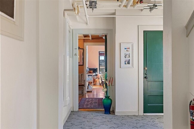 Building Photo - 130 4th Ave N