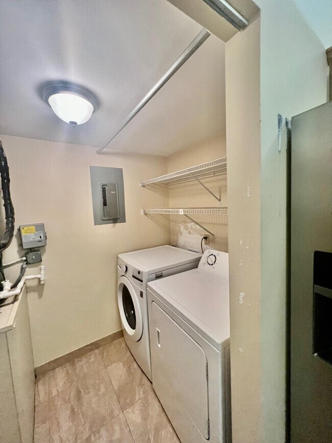 Foto del edificio - 436 Pine Glen Ln
