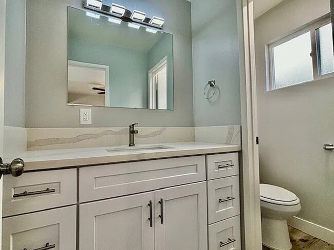 Photo - 1018 Mission Dr Townhome