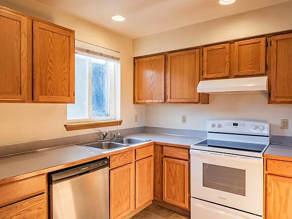 Foto del edificio - 1220 Ave A