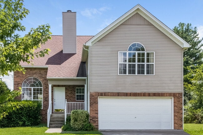 Building Photo - 207 Fairfield Dr