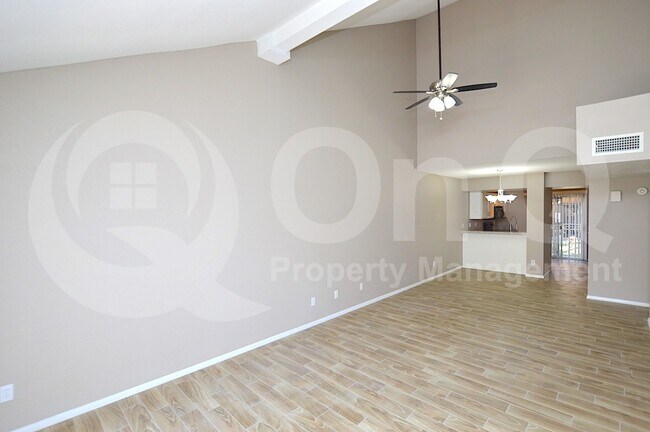 Building Photo - 14002 N 49th Ave
