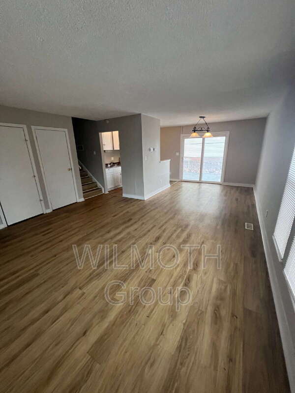 Foto del edificio - 9413 English Oak Dr