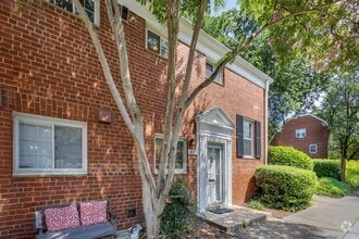 Building Photo - 1637 Preston Rd