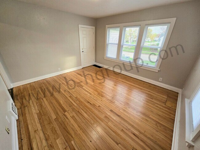 Foto del edificio - 3502 67th St