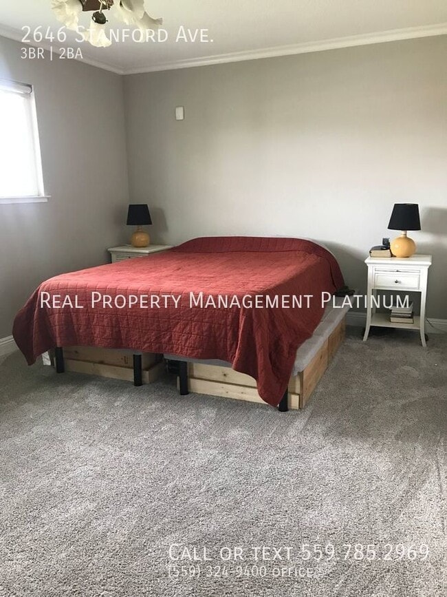 Building Photo - $2,295 Gorgeous Remodeled 3 Bedroom home -...
