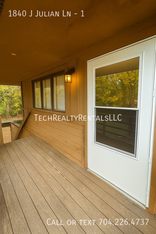 Photo - 1840 J Julian Ln-1