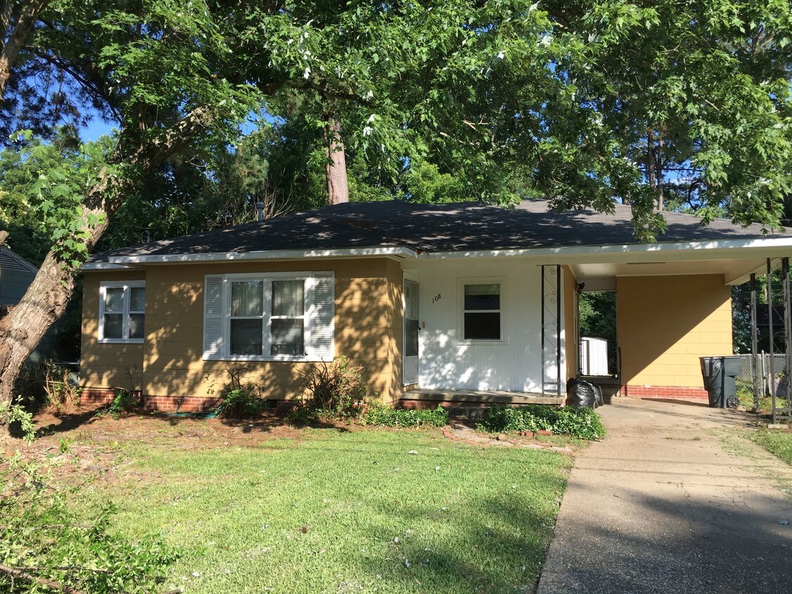 Foto principal - 108 Hawkins St